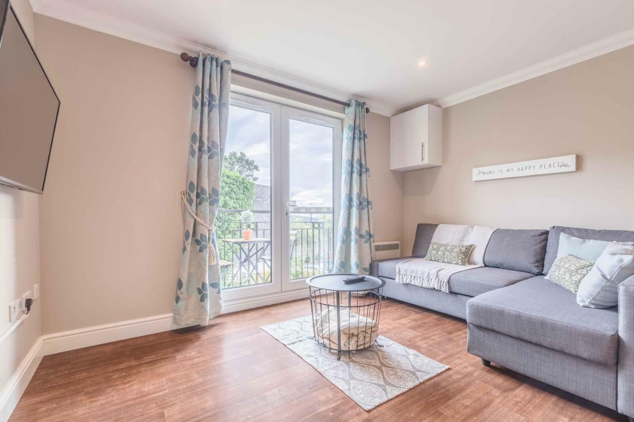 Modern Apartment Within Short Walk Of The Castle, High Street And Long Walk - Free Parking Windsor Eksteriør bilde