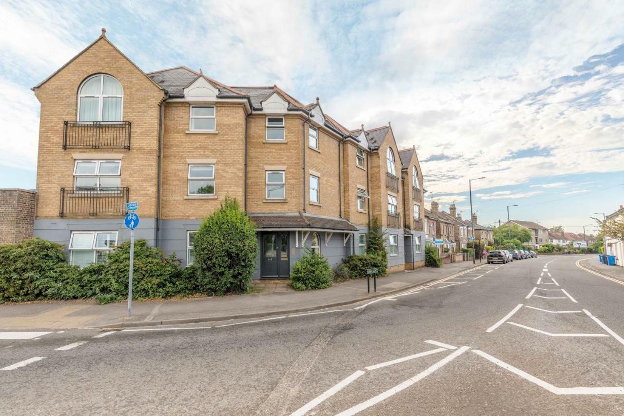 Modern Apartment Within Short Walk Of The Castle, High Street And Long Walk - Free Parking Windsor Eksteriør bilde